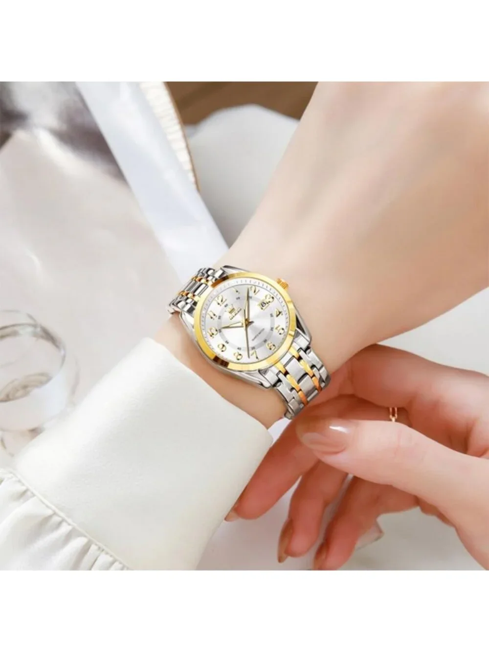 Elegant Stainless Steel Women's Dress Watch - Classic Style Wristwatch for